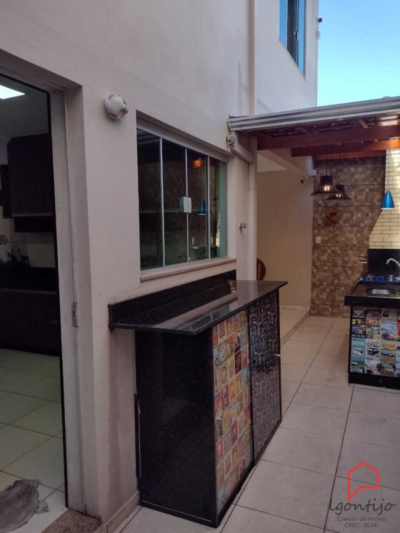 Casa à venda com 3 quartos, 230m² - Foto 21