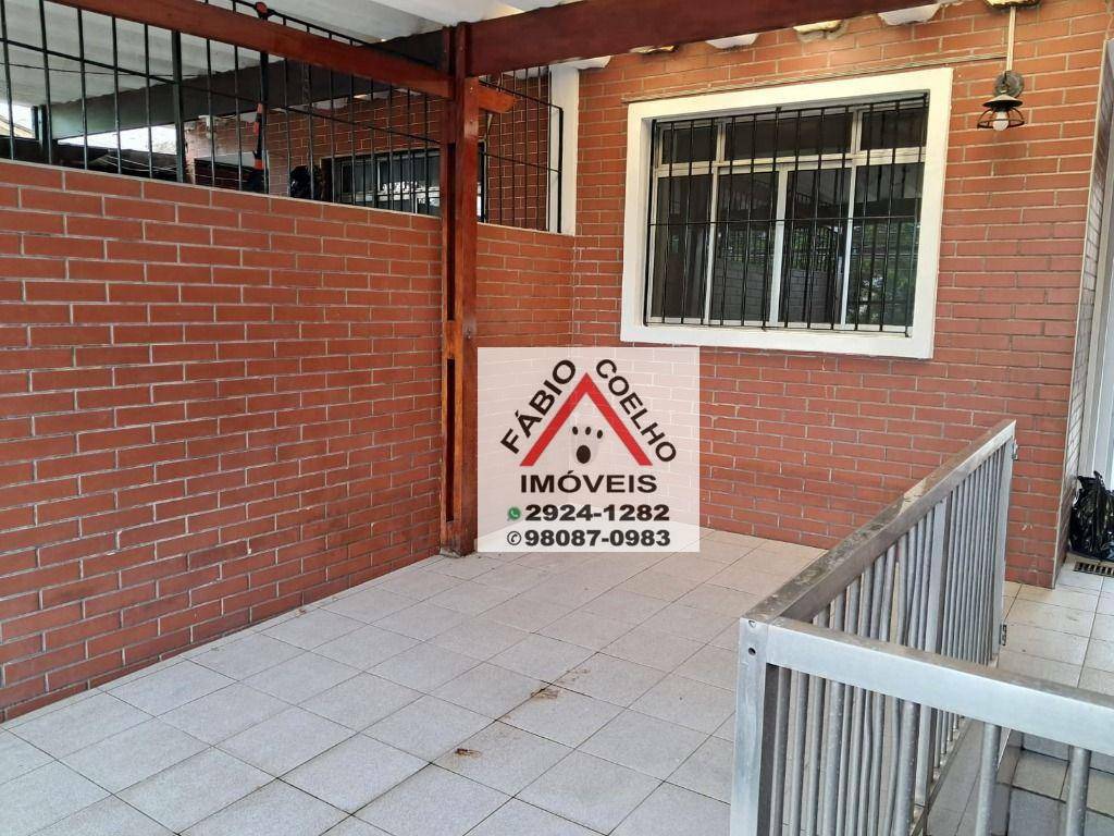 Sobrado para alugar com 2 quartos, 100m² - Foto 1