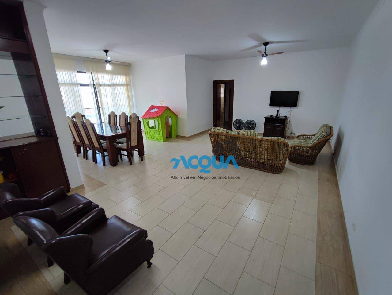 Apartamento à venda com 3 quartos, 205m² - Foto 1