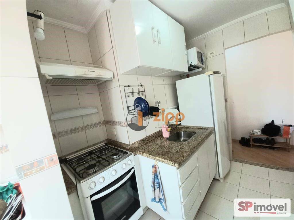 Apartamento à venda com 1 quarto, 42m² - Foto 11