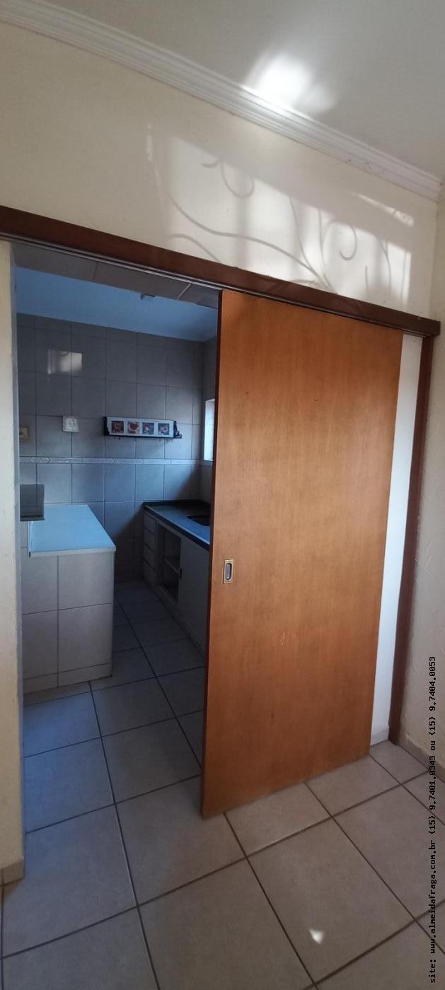 Casa à venda com 3 quartos, 300m² - Foto 11