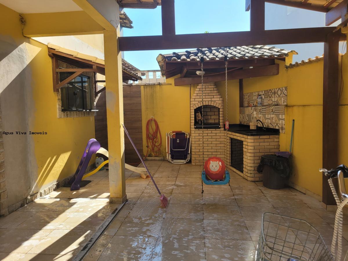 Casa à venda com 2 quartos, 100m² - Foto 2