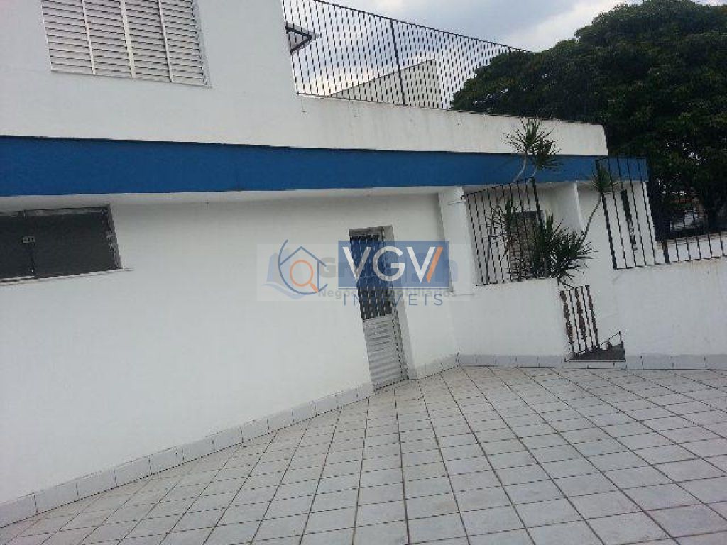 Casa para alugar com 3 quartos, 400m² - Foto 6