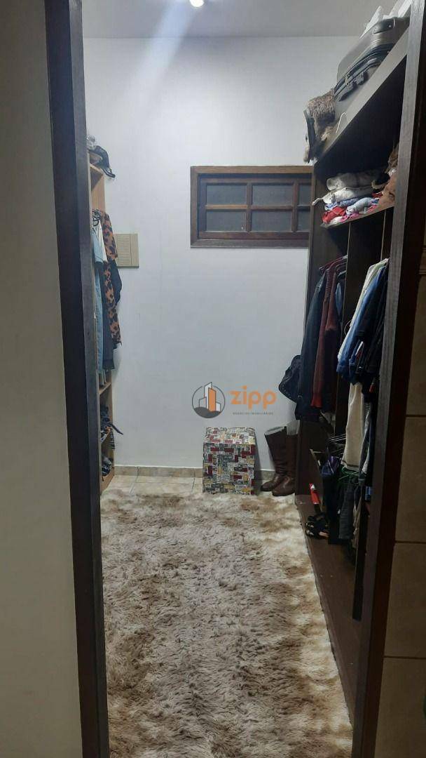 Sobrado à venda com 3 quartos, 200m² - Foto 25