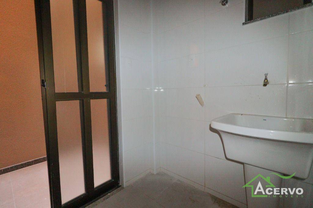 Apartamento à venda com 2 quartos, 64m² - Foto 11