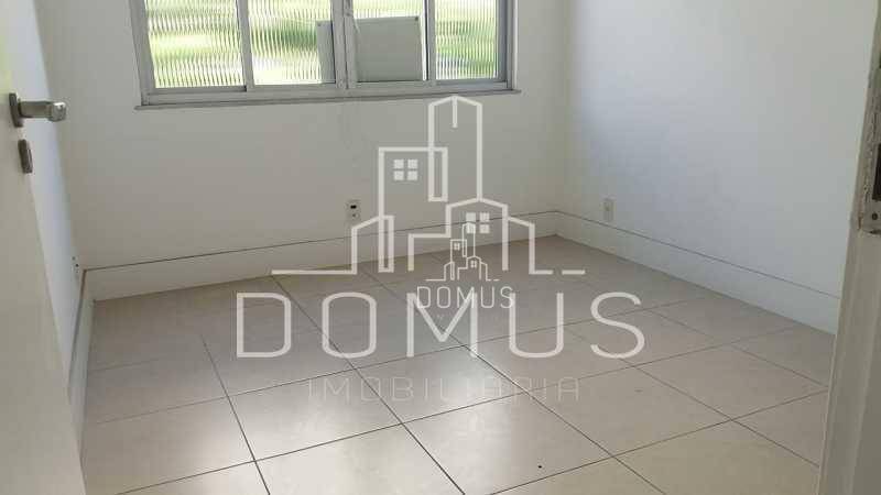 Apartamento à venda com 2 quartos, 63m² - Foto 1