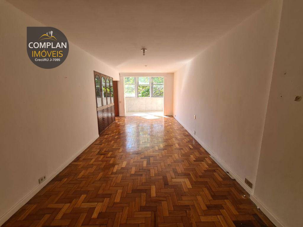 Apartamento à venda com 3 quartos, 120m² - Foto 1