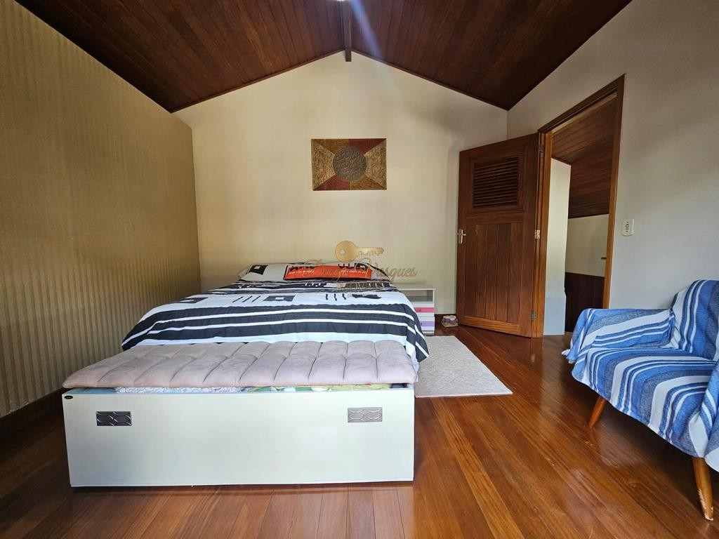 Casa à venda com 4 quartos, 200m² - Foto 39