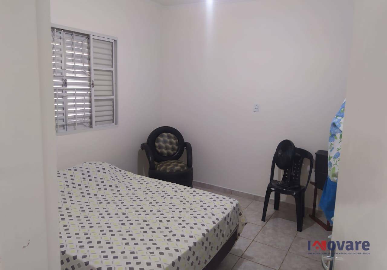 Casa à venda com 2 quartos, 52m² - Foto 2