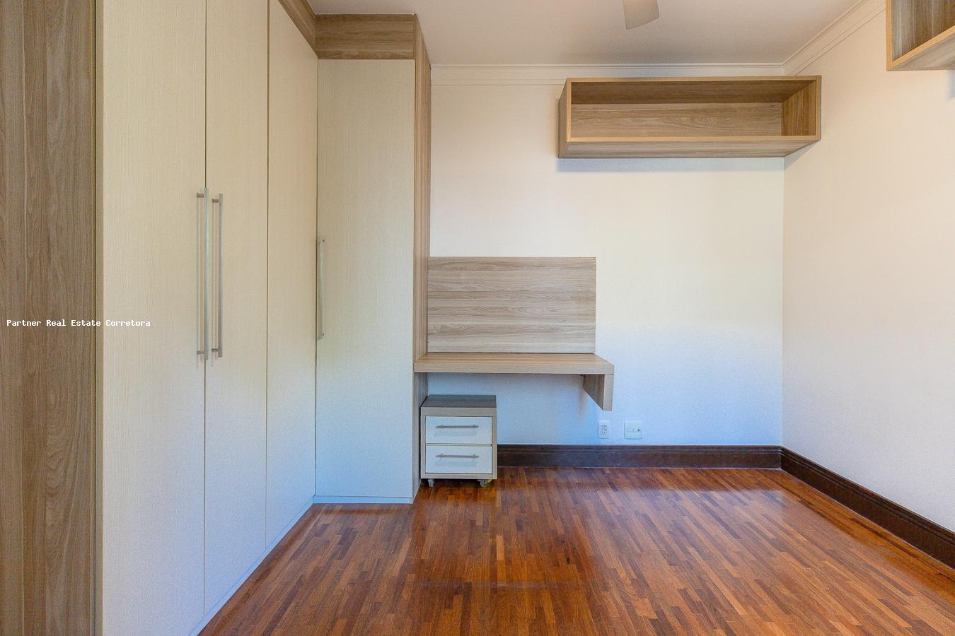 Apartamento à venda com 3 quartos, 207m² - Foto 15