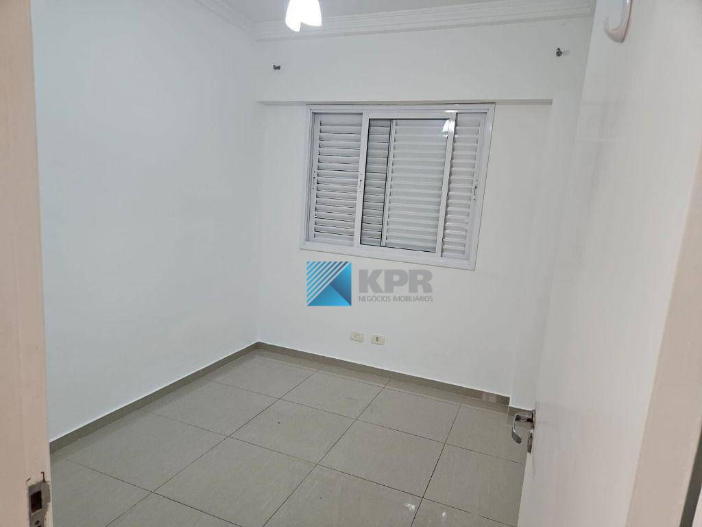 Apartamento para alugar com 3 quartos, 102m² - Foto 10