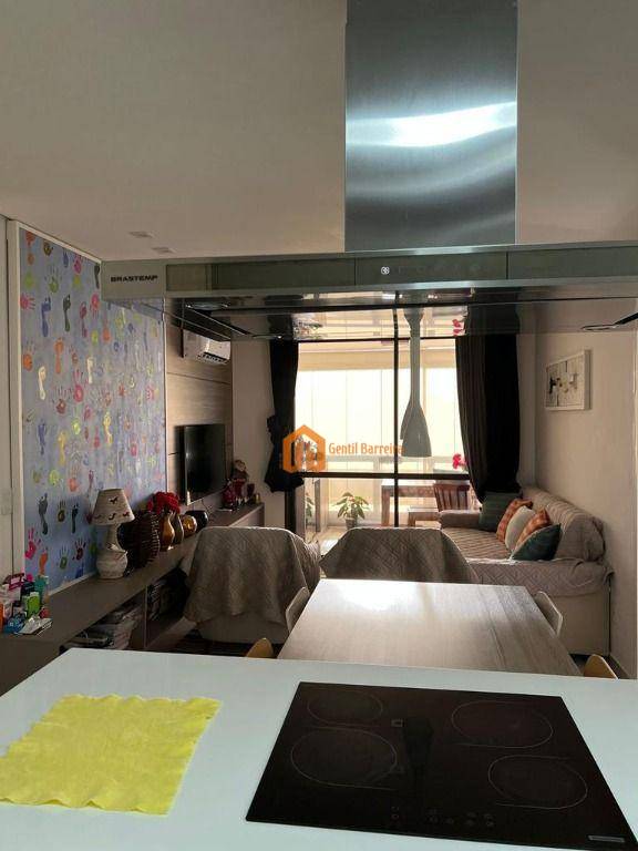 Apartamento à venda com 3 quartos, 95m² - Foto 25