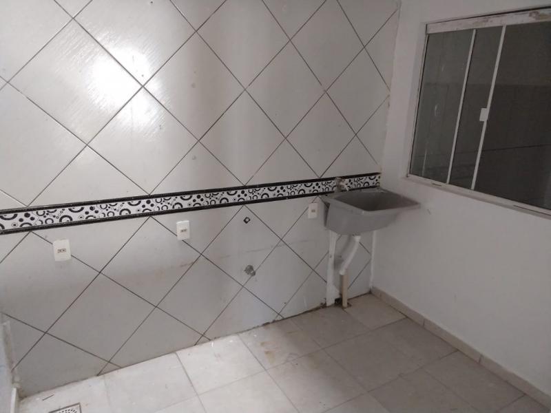 Casa Comercial à venda com 2 quartos, 230m² - Foto 2