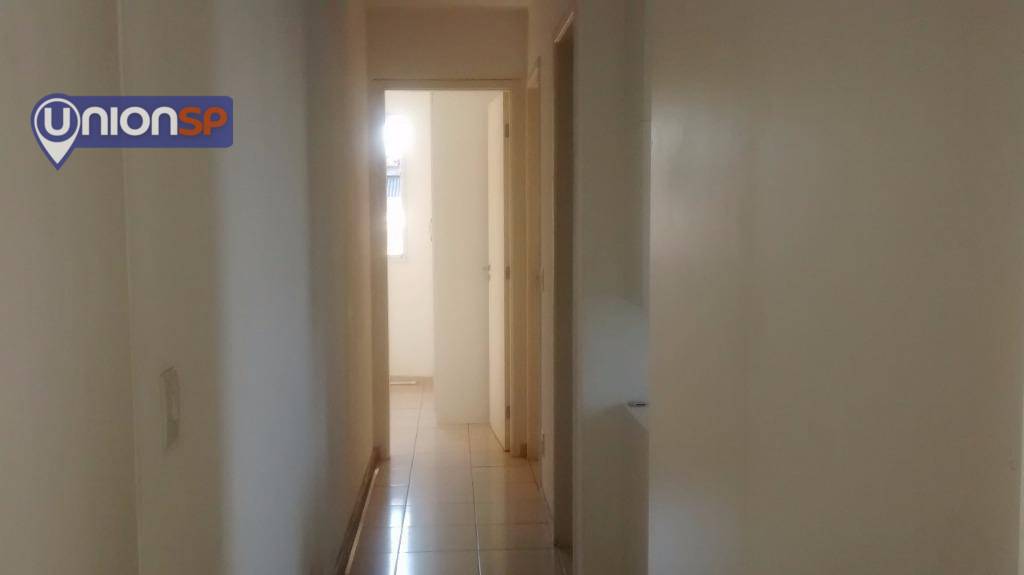 Apartamento à venda com 2 quartos, 67m² - Foto 5