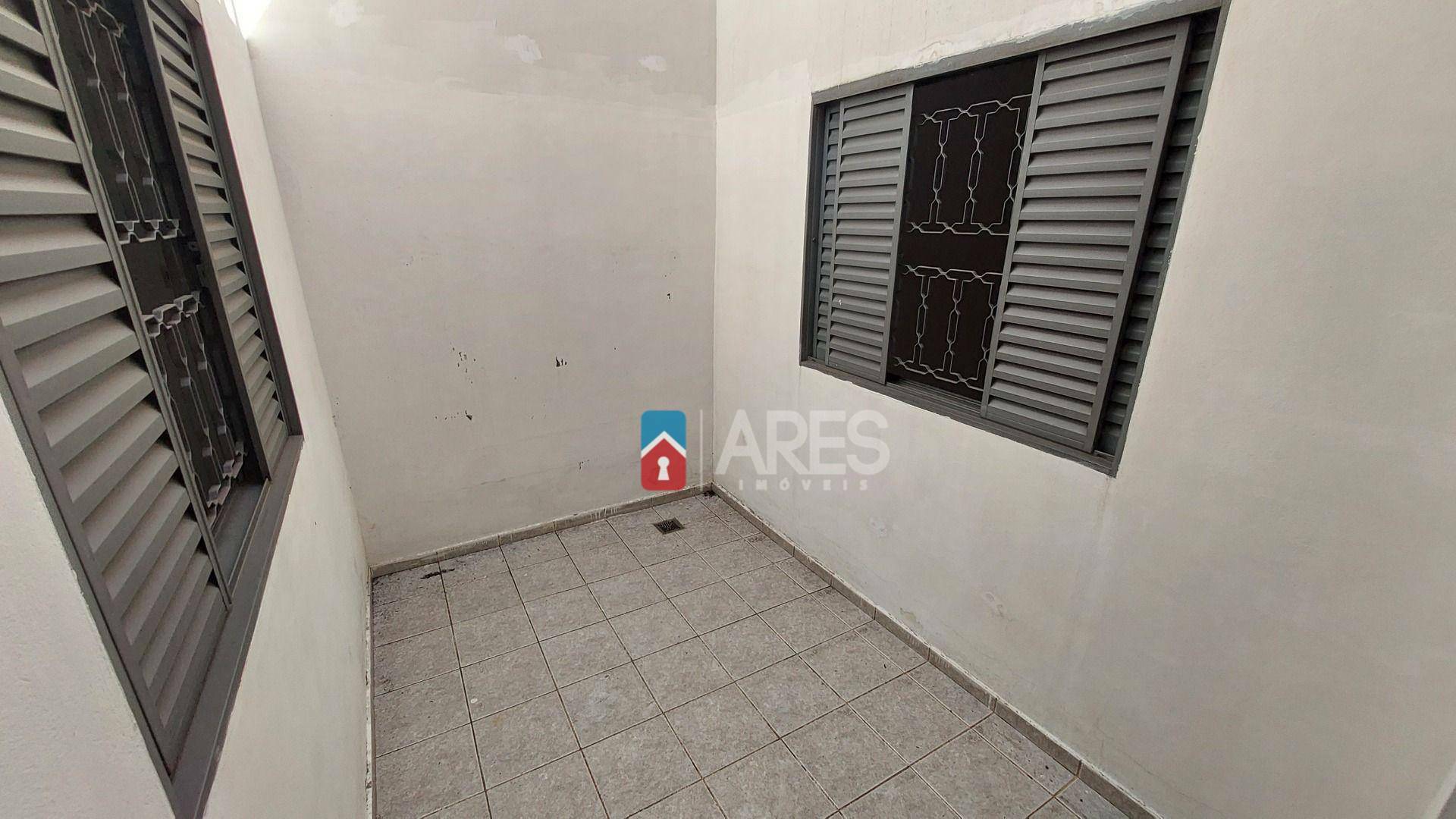 Casa para alugar com 3 quartos, 210m² - Foto 16