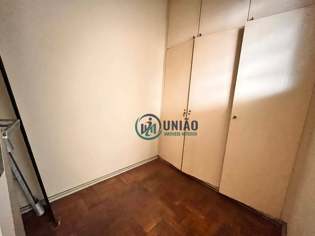 Apartamento à venda com 3 quartos, 125m² - Foto 11