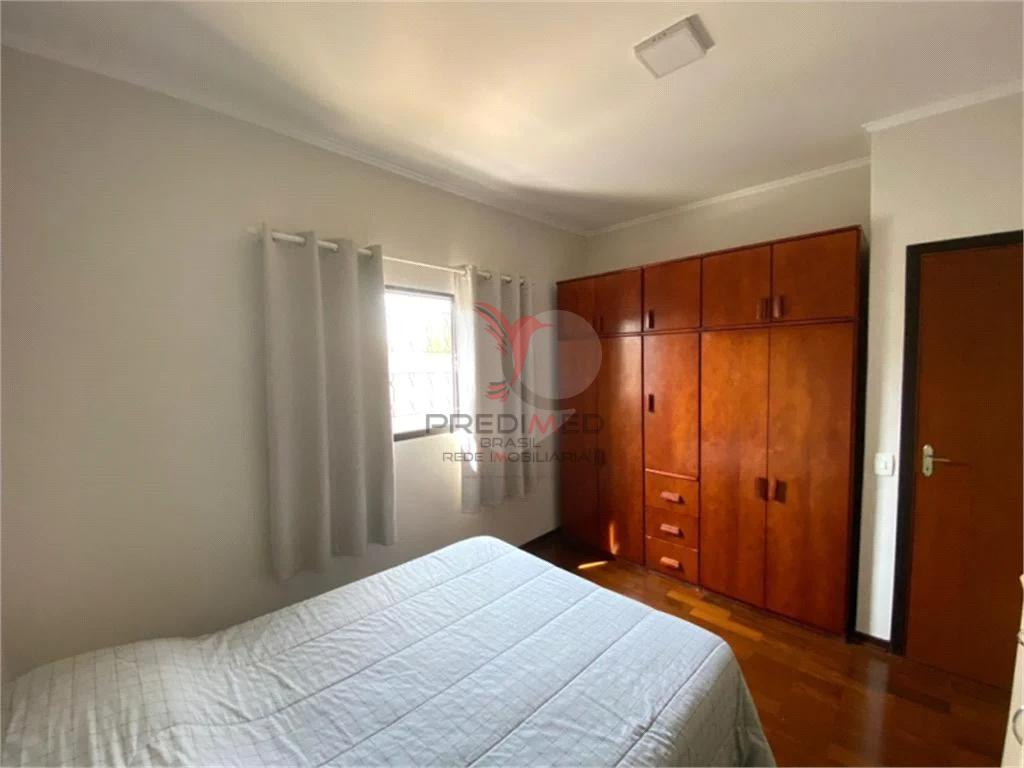 Casa à venda com 2 quartos, 170m² - Foto 2