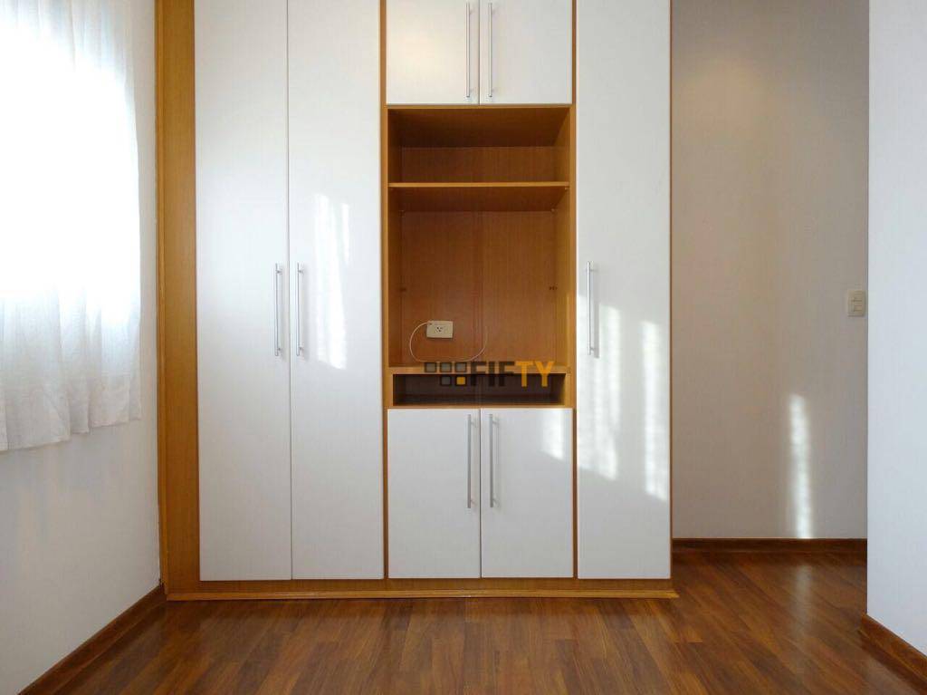 Apartamento para alugar com 3 quartos, 137m² - Foto 15