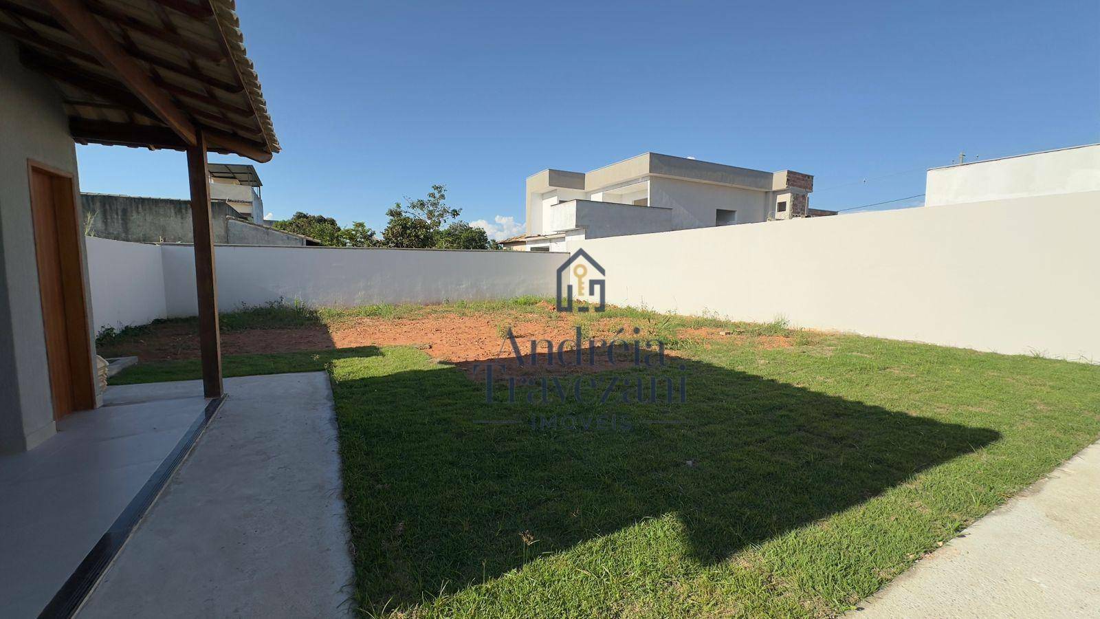 Casa à venda com 3 quartos, 100m² - Foto 12