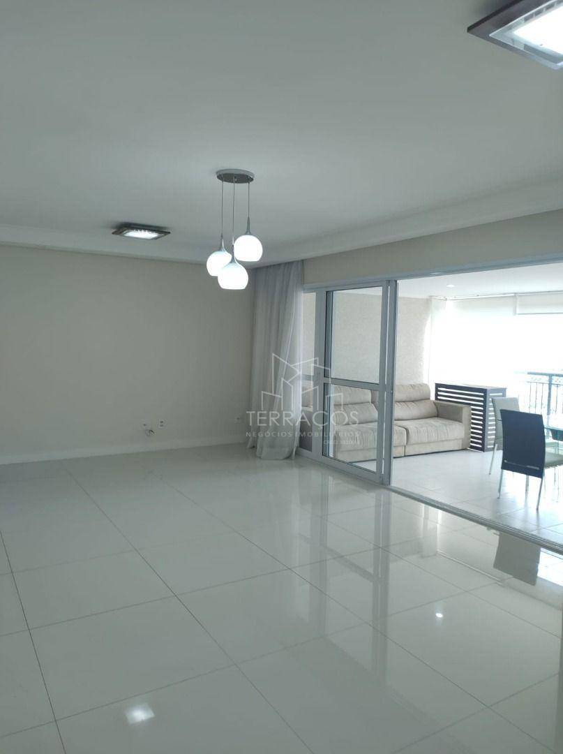 Apartamento para alugar com 3 quartos, 163m² - Foto 1