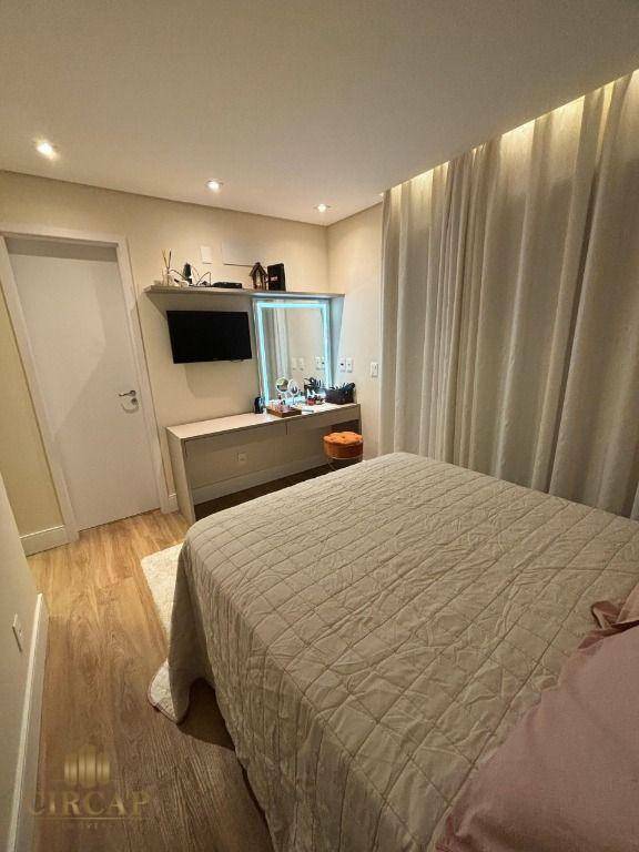 Apartamento à venda com 2 quartos, 105m² - Foto 8