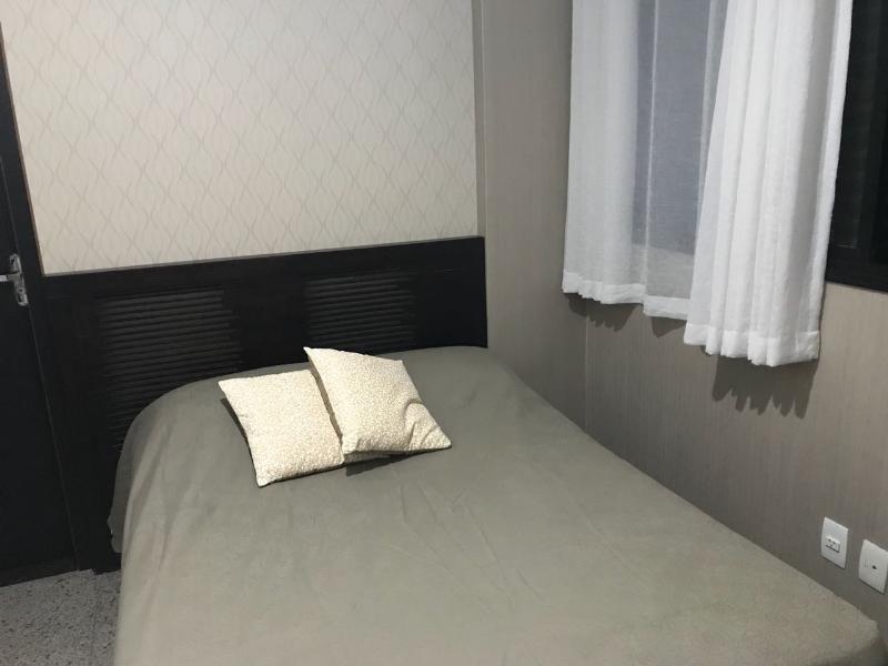 Apartamento à venda com 3 quartos, 180m² - Foto 5