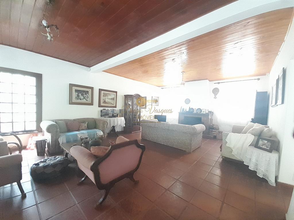 Casa à venda com 5 quartos, 11000m² - Foto 2