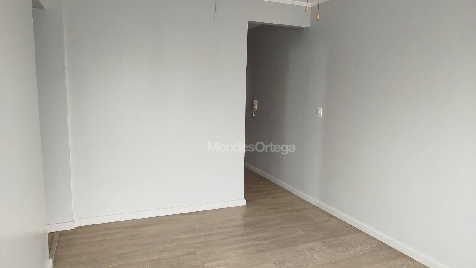 Apartamento para alugar com 3 quartos, 80m² - Foto 9