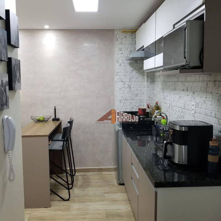 Apartamento à venda com 2 quartos, 38m² - Foto 12