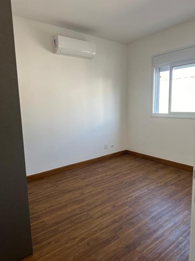 Casa de Condomínio para alugar com 3 quartos, 280m² - Foto 13