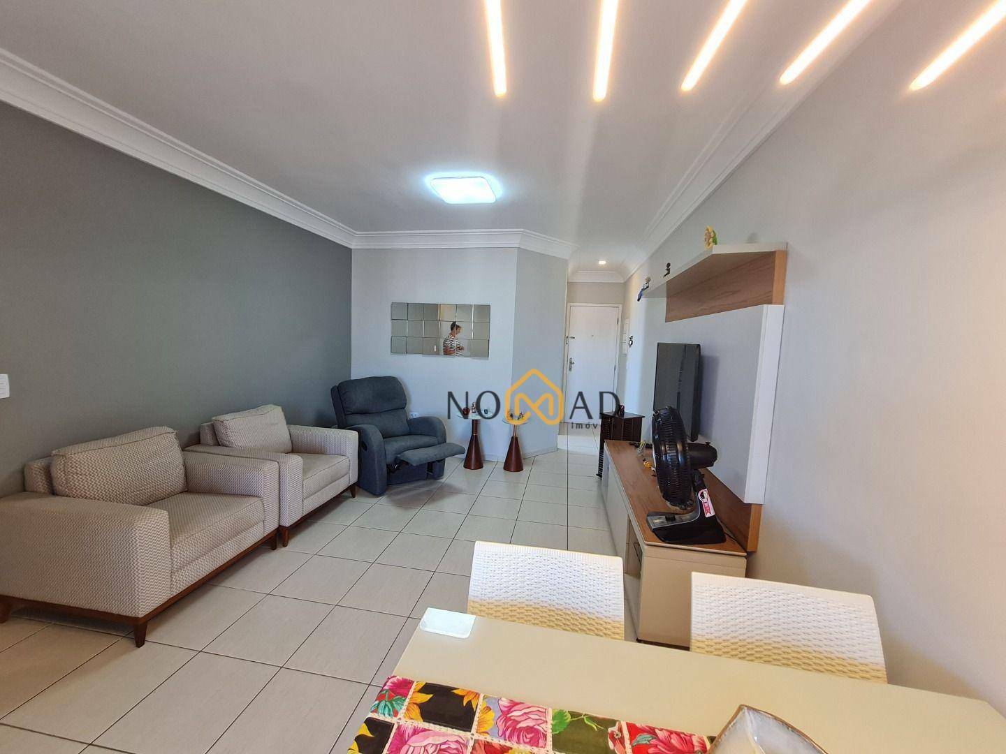 Apartamento à venda com 2 quartos, 80m² - Foto 2