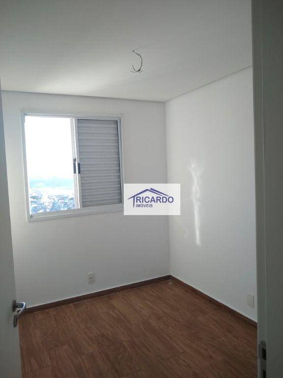 Apartamento à venda com 3 quartos, 113m² - Foto 4