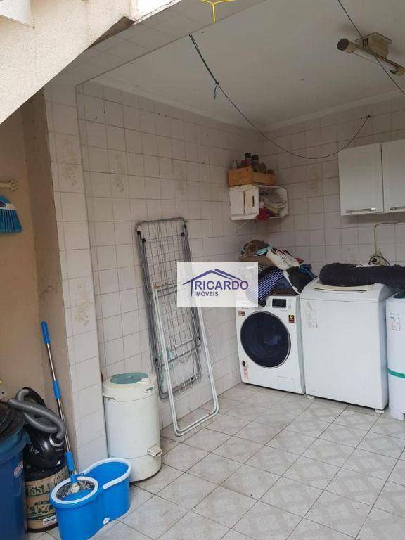 Sobrado à venda com 4 quartos, 125m² - Foto 6