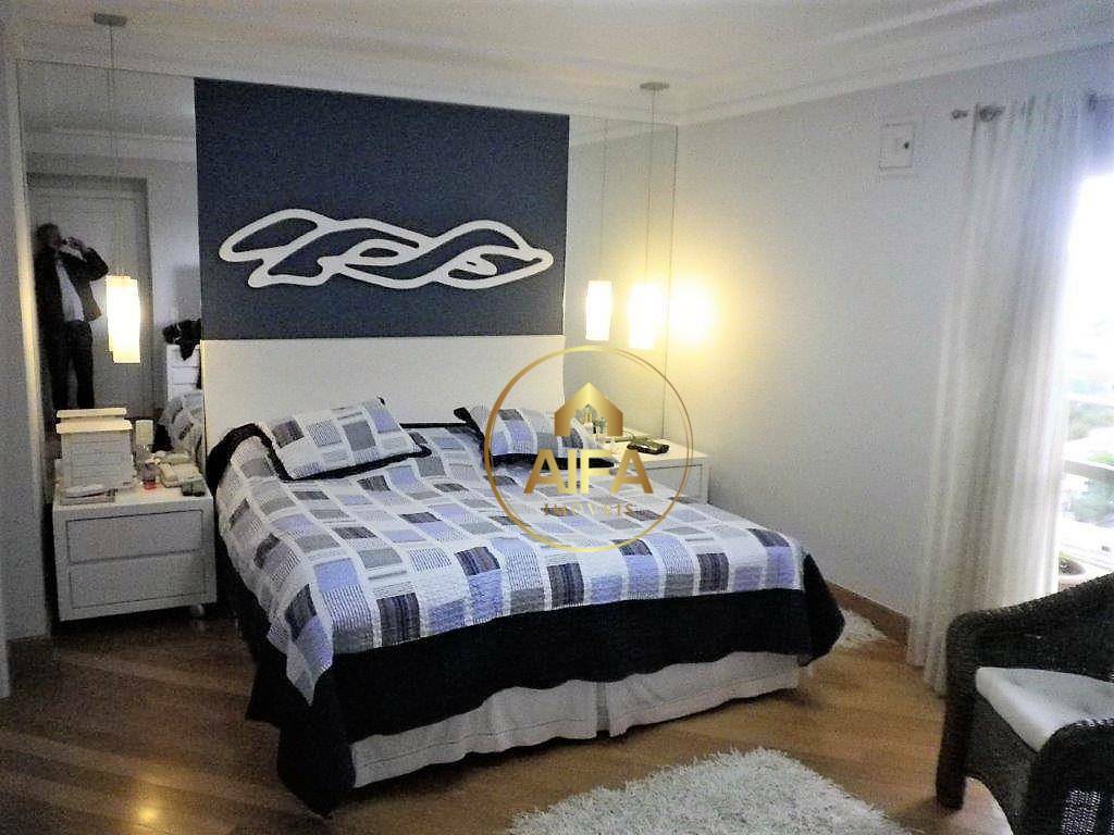 Apartamento à venda com 3 quartos, 210m² - Foto 7