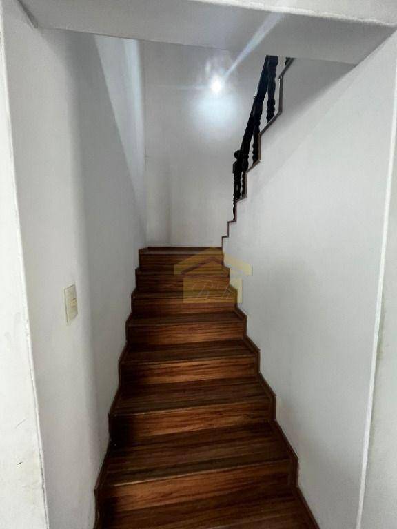 Sobrado à venda e aluguel com 3 quartos, 220m² - Foto 20