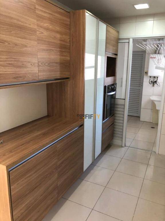 Apartamento para alugar com 3 quartos, 124m² - Foto 8