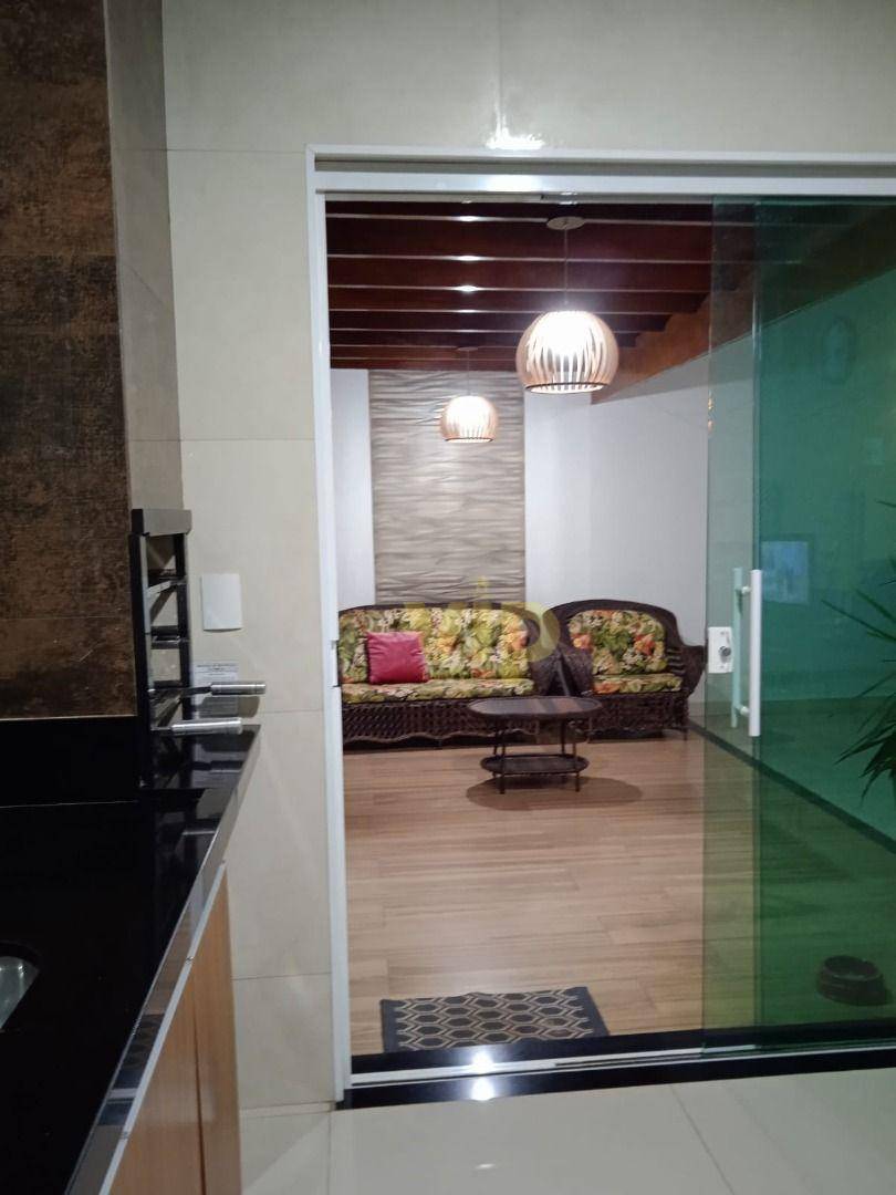 Casa à venda com 3 quartos, 196m² - Foto 9