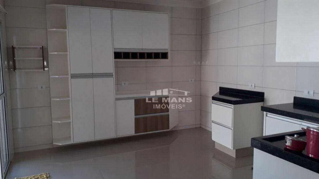 Casa à venda com 2 quartos, 90m² - Foto 6