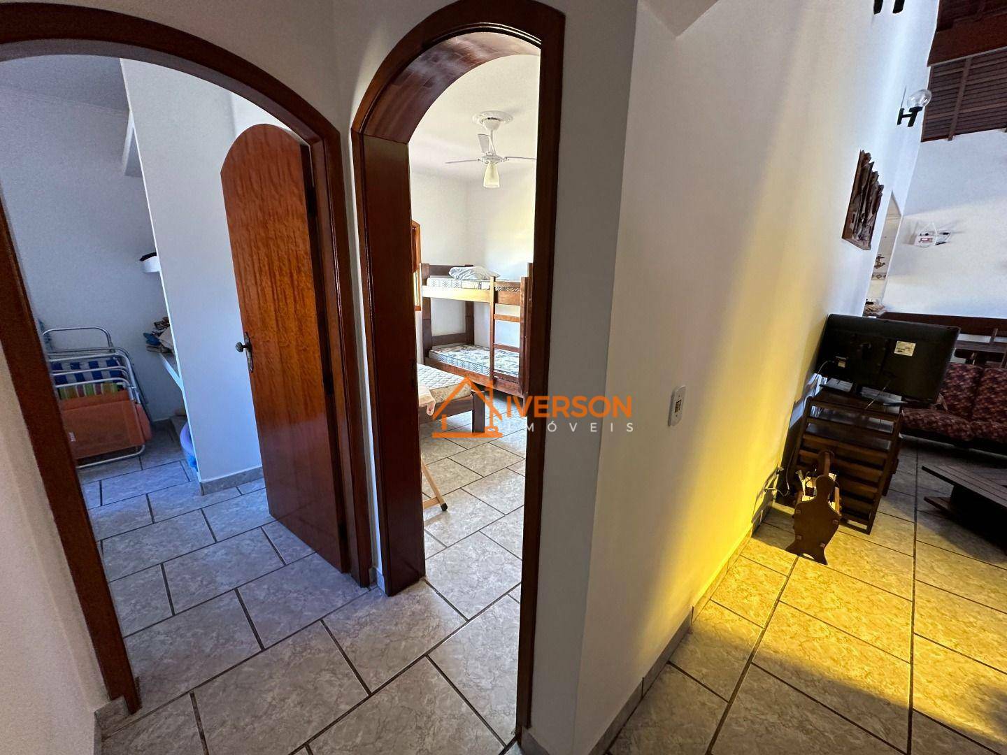 Casa à venda com 4 quartos, 430m² - Foto 12