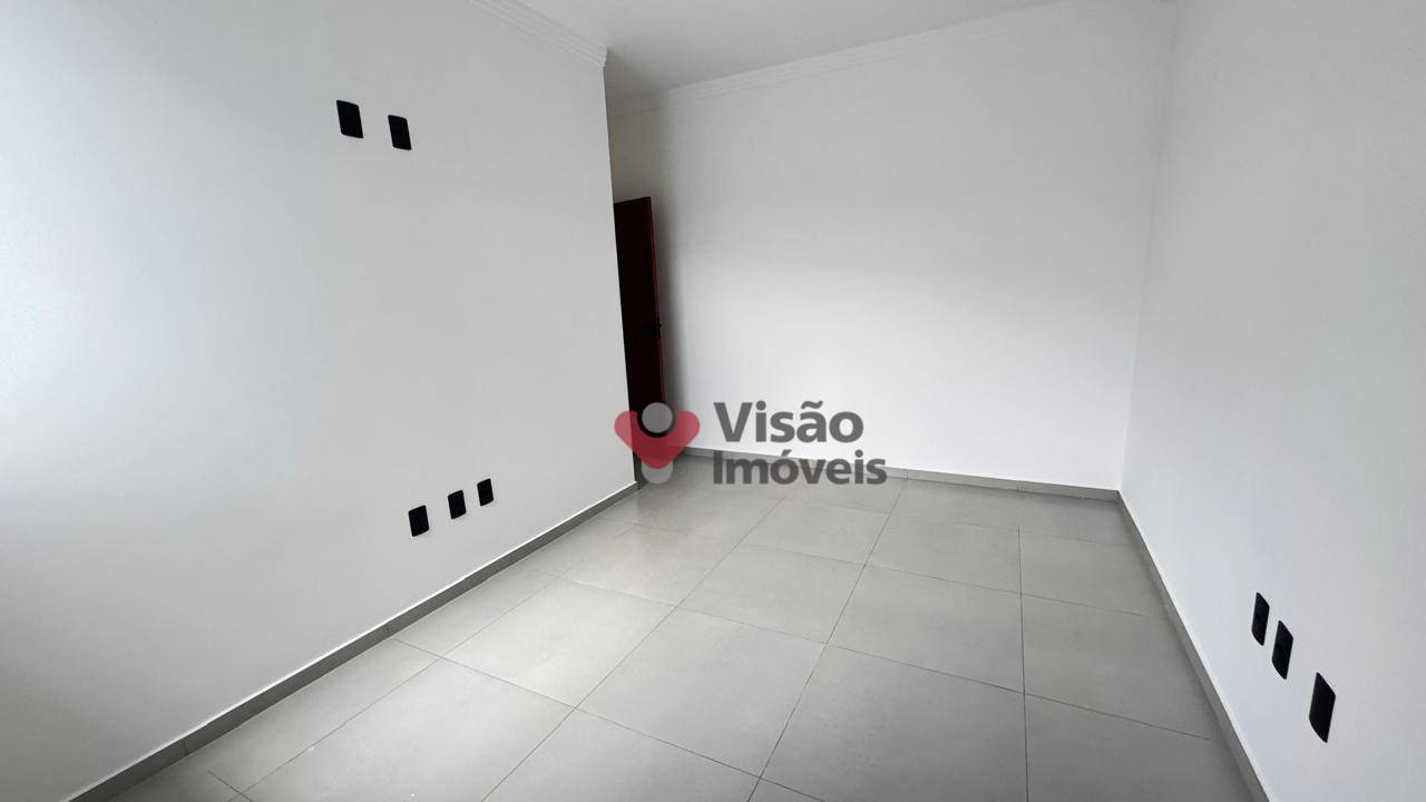 Casa à venda com 2 quartos, 98m² - Foto 15