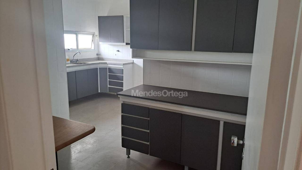 Apartamento à venda com 2 quartos, 115m² - Foto 6