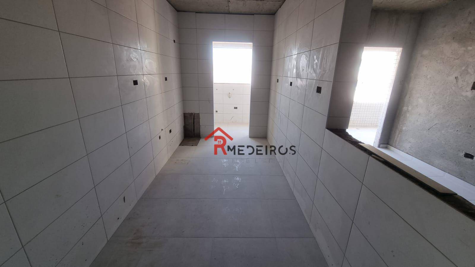 Apartamento à venda com 2 quartos, 75m² - Foto 2