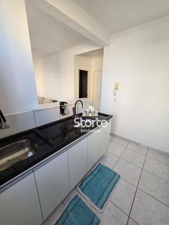 Apartamento à venda com 2 quartos, 43m² - Foto 4