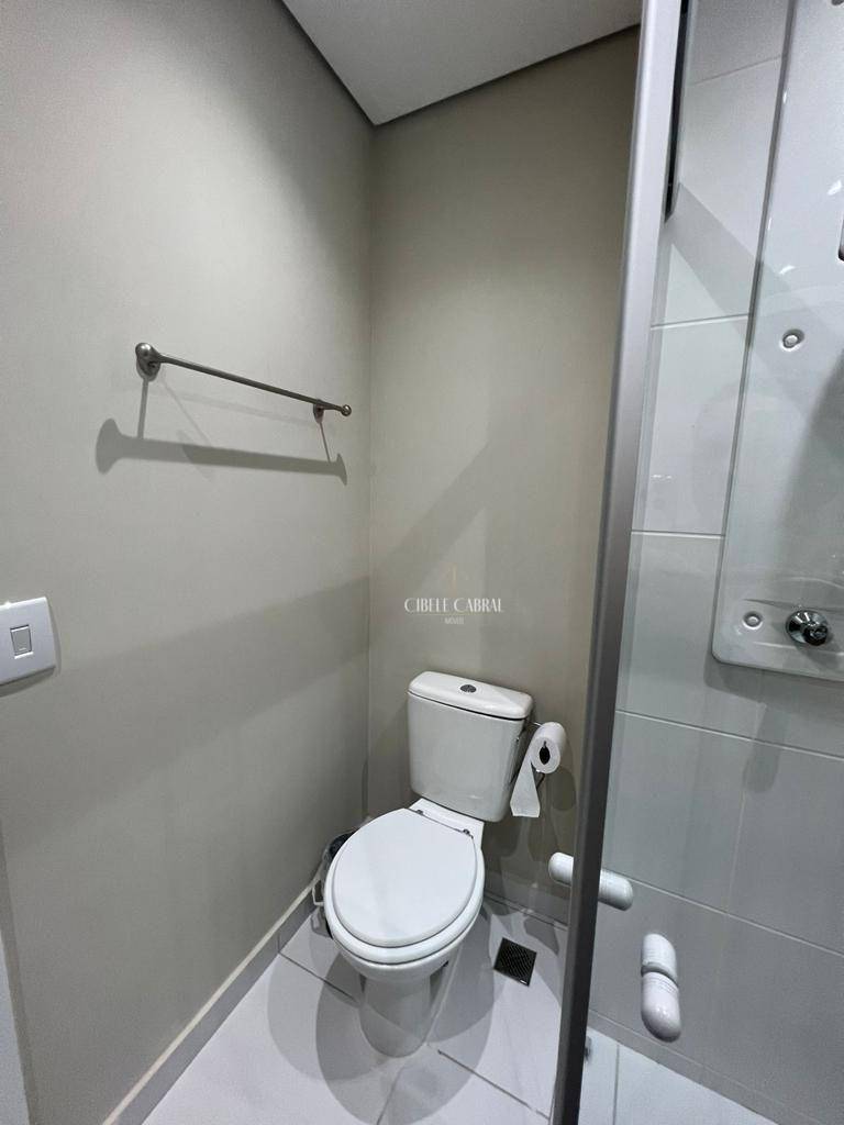 Apartamento à venda com 2 quartos, 67m² - Foto 14