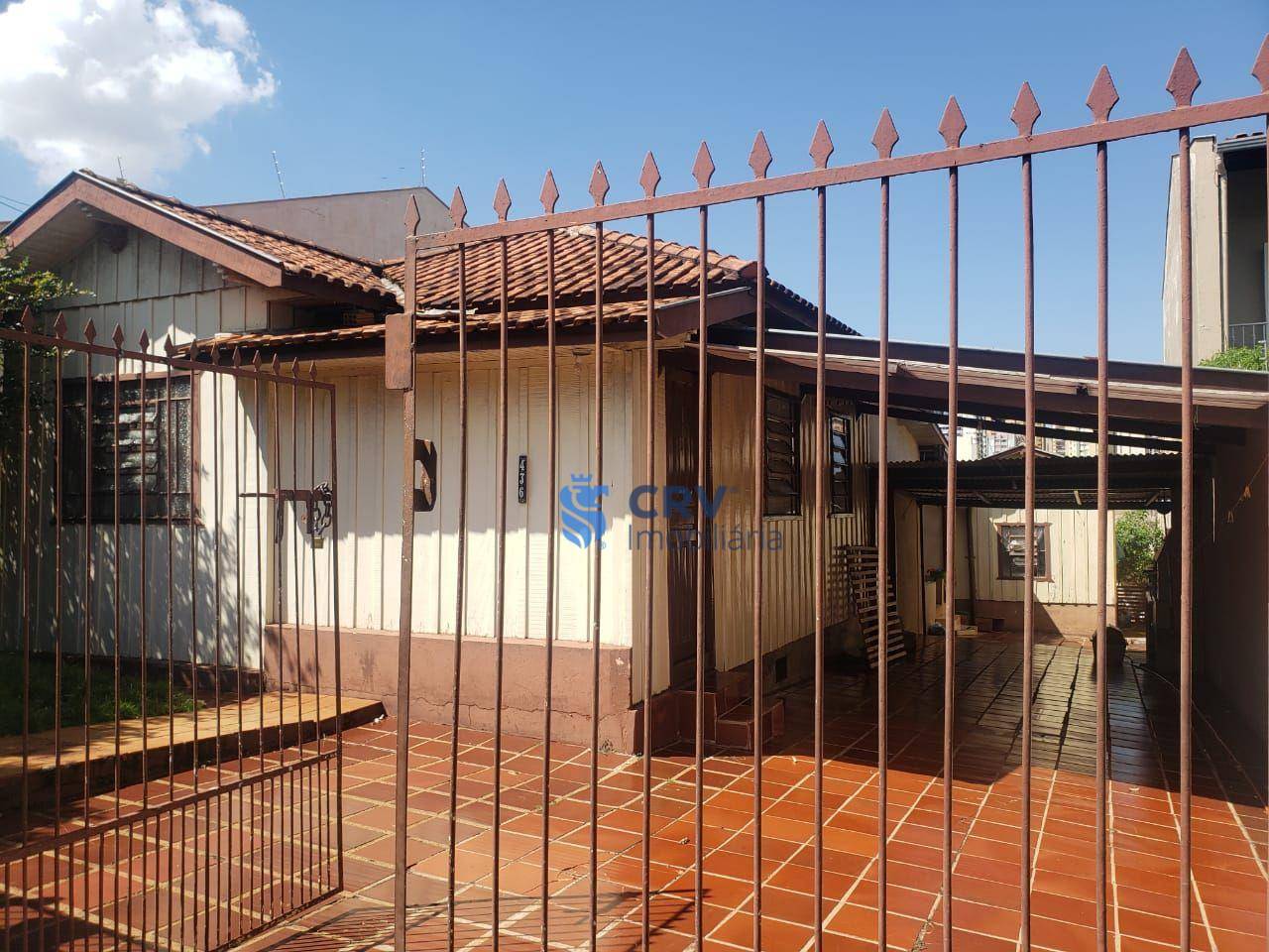 Casa à venda com 3 quartos, 138m² - Foto 2