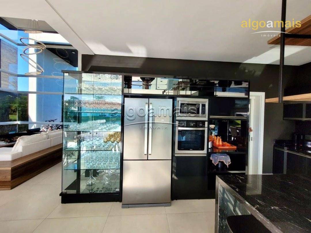 Casa de Condomínio à venda com 5 quartos, 301m² - Foto 13