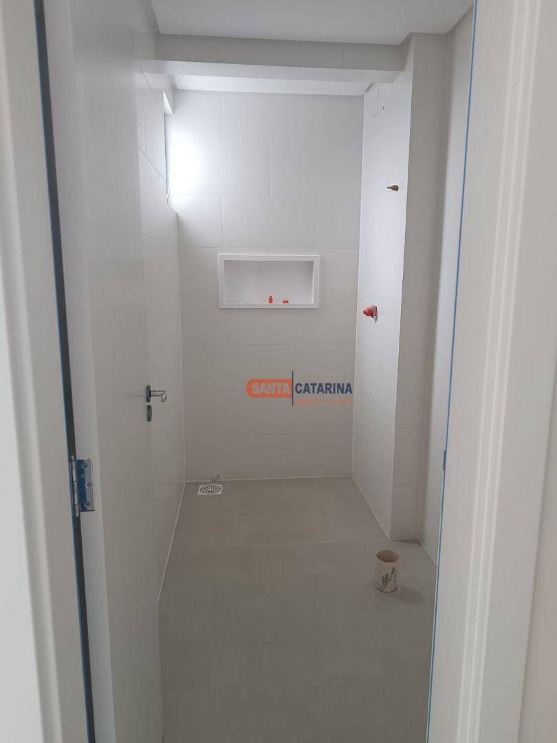 Apartamento à venda com 2 quartos, 79m² - Foto 7