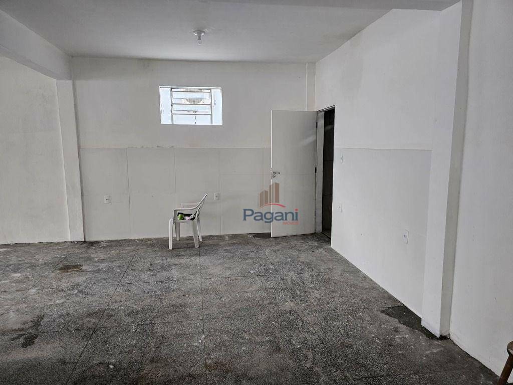 Sobrado à venda com 3 quartos, 300m² - Foto 21