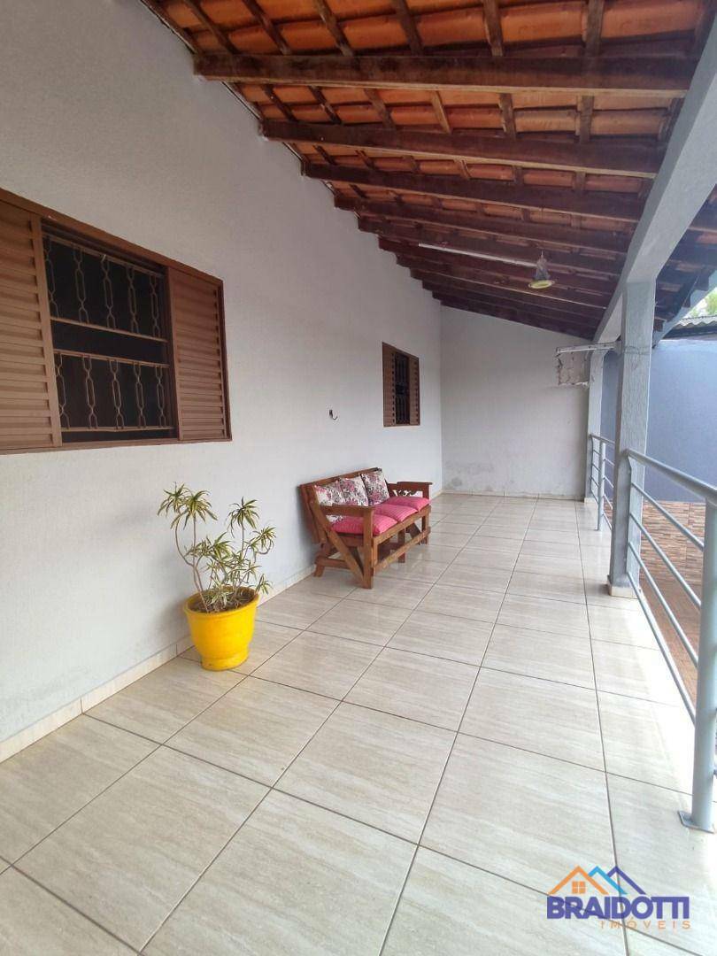 Chácara à venda com 3 quartos, 250m² - Foto 6