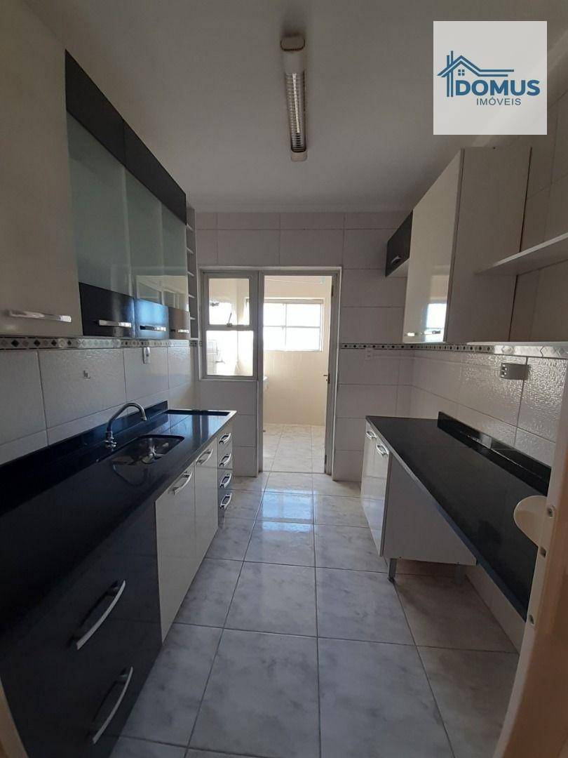 Apartamento à venda com 2 quartos, 76m² - Foto 9